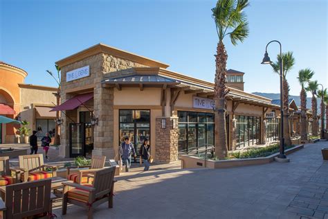 desert hills premium outlet cabazon